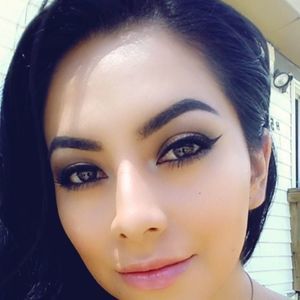 Meet your Posher, Blanca